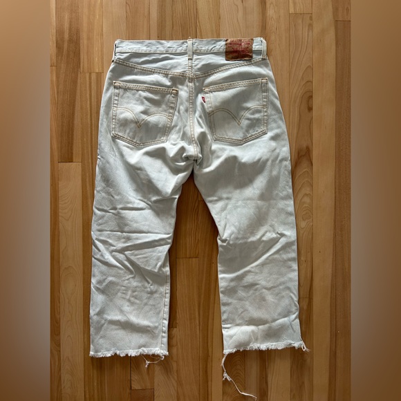 Levi’s - Picture 2 of 5